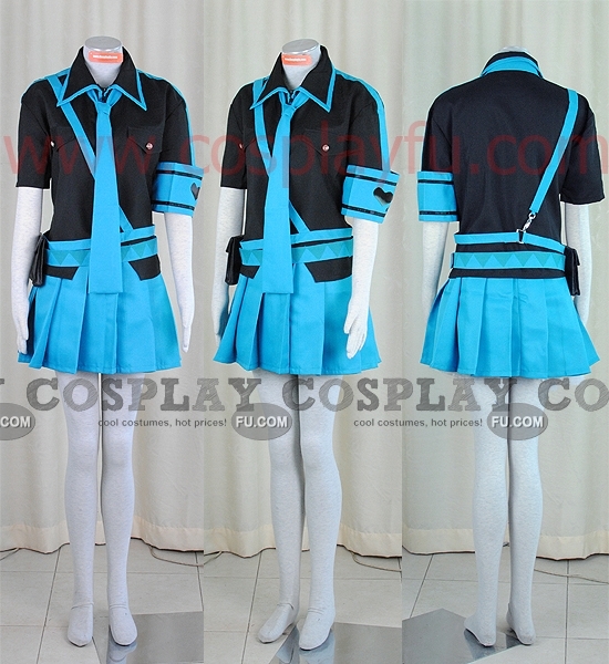 Miku Cosplay (Eager Love Revenge) from Vocaloid